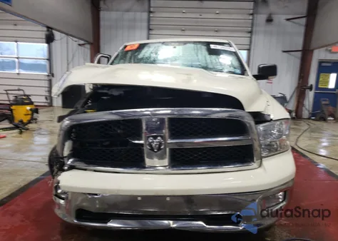 2010 Dodge Ram 1500 z USA, uszkodzony, nr VIN 1D7RV1GT6AS228126